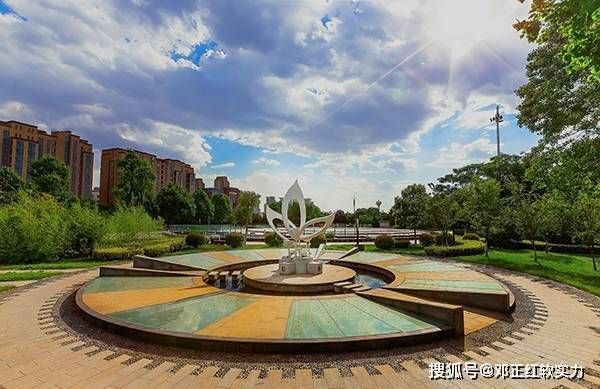 【专家:新乡高新技术产业开发区每年或现多个感染高峰_新乡高新技术开发区是哪个区】
